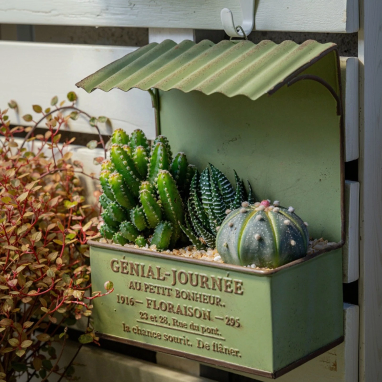 Corrugated Roof Planter French-Style Lettering Vintage Planter Box Home Decor Iron
Corrugated Roof Planter French-Style Lettering Vintage Planter Box Home Decor Iron