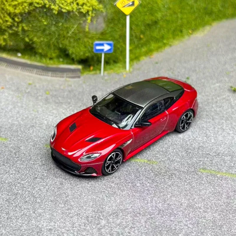 МИНИ-ГТ 1:64 # 1065 Aston MartinDBS Hyper литая имитационная модель автомобиля из сплава, игрушка в подарок для мальчика, коллекционное украшение для взрослых.
МИНИ-ГТ 1:64 # 1065 Aston MartinDBS Hyper литая имитационная модель автомобиля из сплава, игрушка в подарок для мальчика, коллекционное украшение для взрослых.