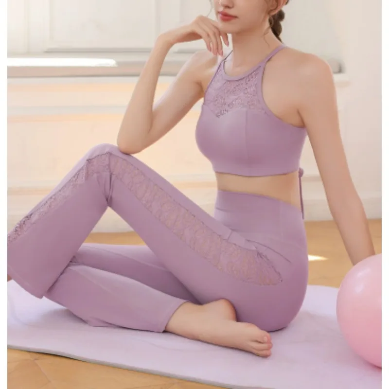 2024 Women's New Luxury Lace Sports Tank Top Underwear Butt Lifting Fitness Bellbottom Pants Set
2024 Women's New Luxury Lace Sports Tank Top Underwear Butt Lifting Fitness Bellbottom Pants Set