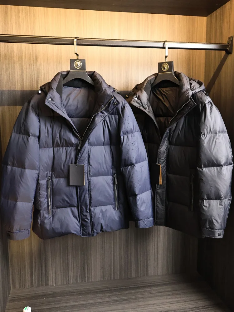 Ele High-End Men's down Jaet Pure Color High Fluffy Warm Stand Collar Du Feather Filling Faionable Outdoor Wear
Ele High-End Men's down Jaet Pure Color High Fluffy Warm Stand Collar Du Feather Filling Faionable Outdoor Wear