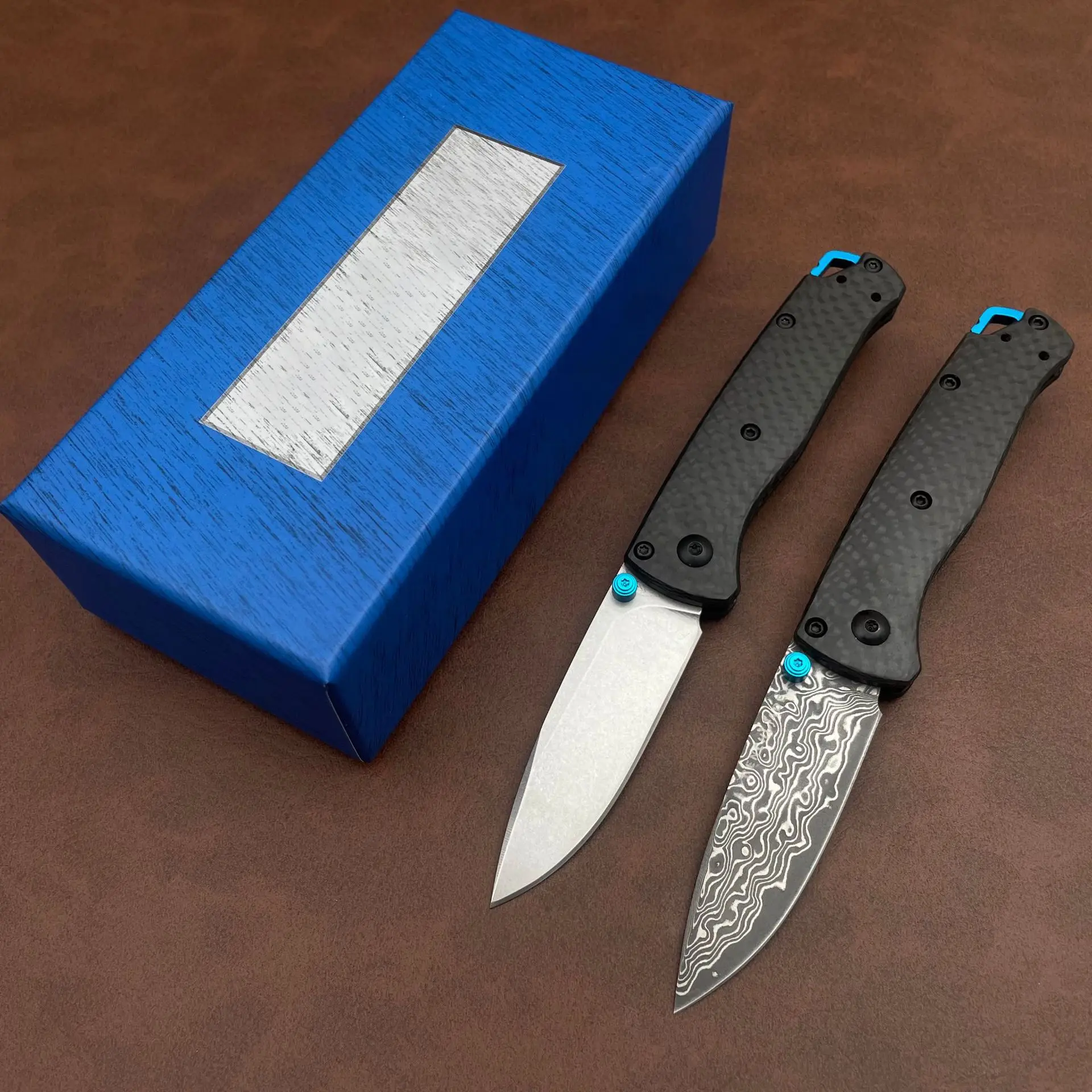 2Models Mini 533 Folding Knife 2.75" S90V/Damascus Plain Blade, Carbon Fiber Handles - 533-3
2Models Mini 533 Folding Knife 2.75" S90V/Damascus Plain Blade, Carbon Fiber Handles - 533-3