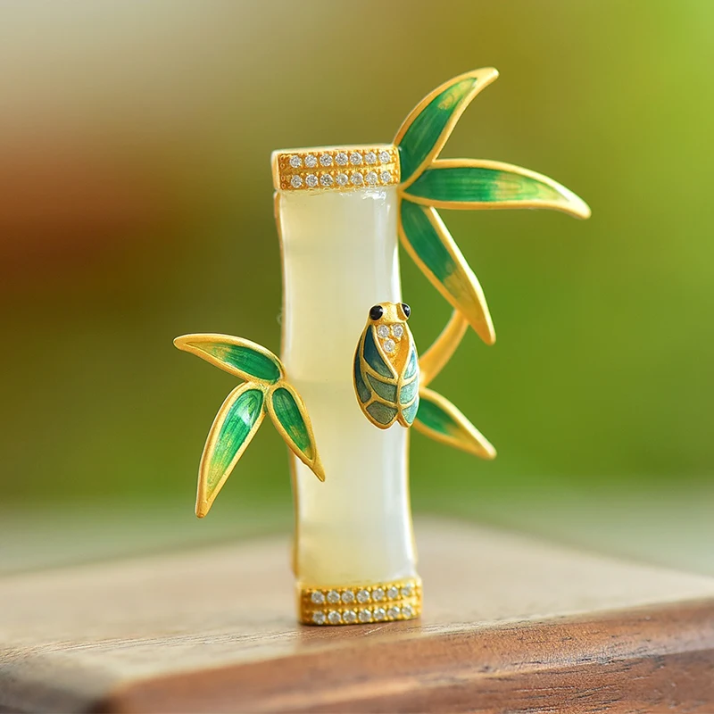 Natural Hetian Jade Enamel Brooch S925 Sterling Silver Gold-plated Listen To The Cicadas and See The Bamboo Chinese Brooch
Natural Hetian Jade Enamel Brooch S925 Sterling Silver Gold-plated Listen To The Cicadas and See The Bamboo Chinese Brooch