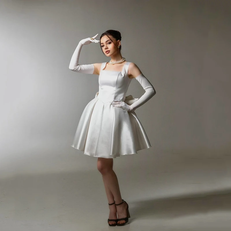 Простое мини-свадебное платье Eightree, белое, с квадратным вырезом, короткое, А-силуэт, из атласа, свадебное платье в стиле бохо для пляжа, выпускного вечера, на заказ
Простое мини-свадебное платье Eightree, белое, с квадратным вырезом, короткое, А-силуэт, из атласа, свадебное платье в стиле бохо для пляжа, выпускного вечера, на заказ