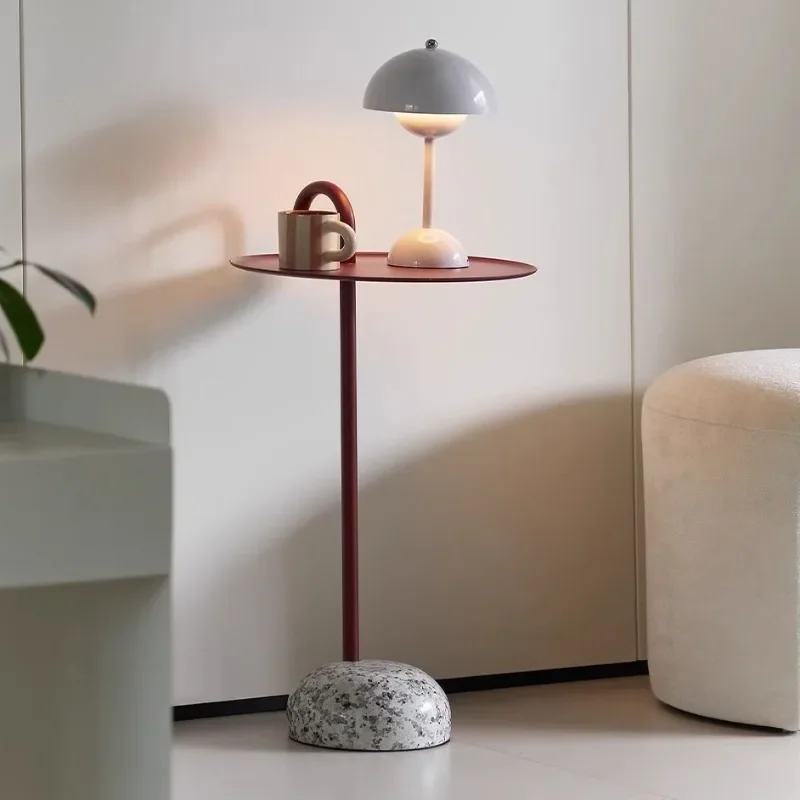 Nordic simple household small apartment side table
Nordic simple household small apartment side table