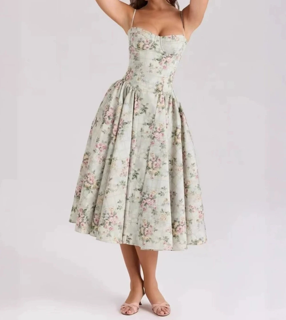 2025 Spring and Summer New Tube Top Suspender Retro Print Waist A-line Midi Dress French Elegance-GZXX113
2025 Spring and Summer New Tube Top Suspender Retro Print Waist A-line Midi Dress French Elegance-GZXX113