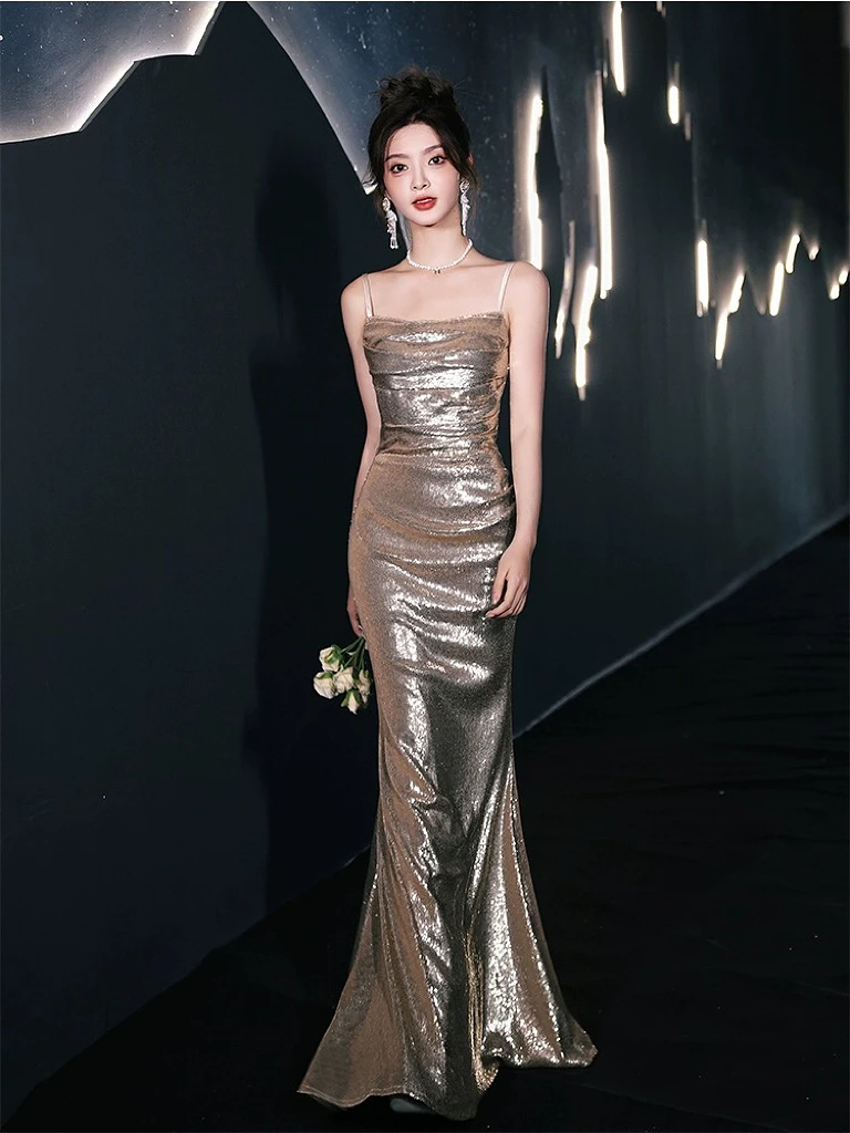 Sequins Sexy Cocktail Dresses Spaghetti Strap Floor Length Sleeveless Golden Performance Red Carpet Formal Party Evening Gowns
Sequins Sexy Cocktail Dresses Spaghetti Strap Floor Length Sleeveless Golden Performance Red Carpet Formal Party Evening Gowns