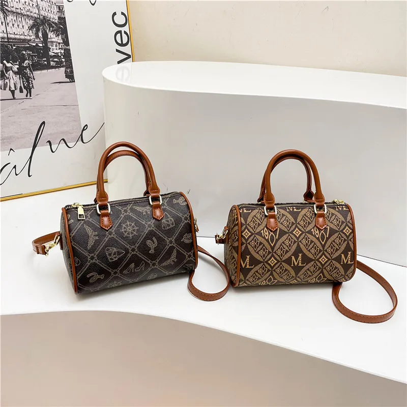 2025 Women's Pillow Crossbody Bag Vintage Soft Leather Shoulder Purse Luxury Elegant Everyday Handbag
2025 Women's Pillow Crossbody Bag Vintage Soft Leather Shoulder Purse Luxury Elegant Everyday Handbag