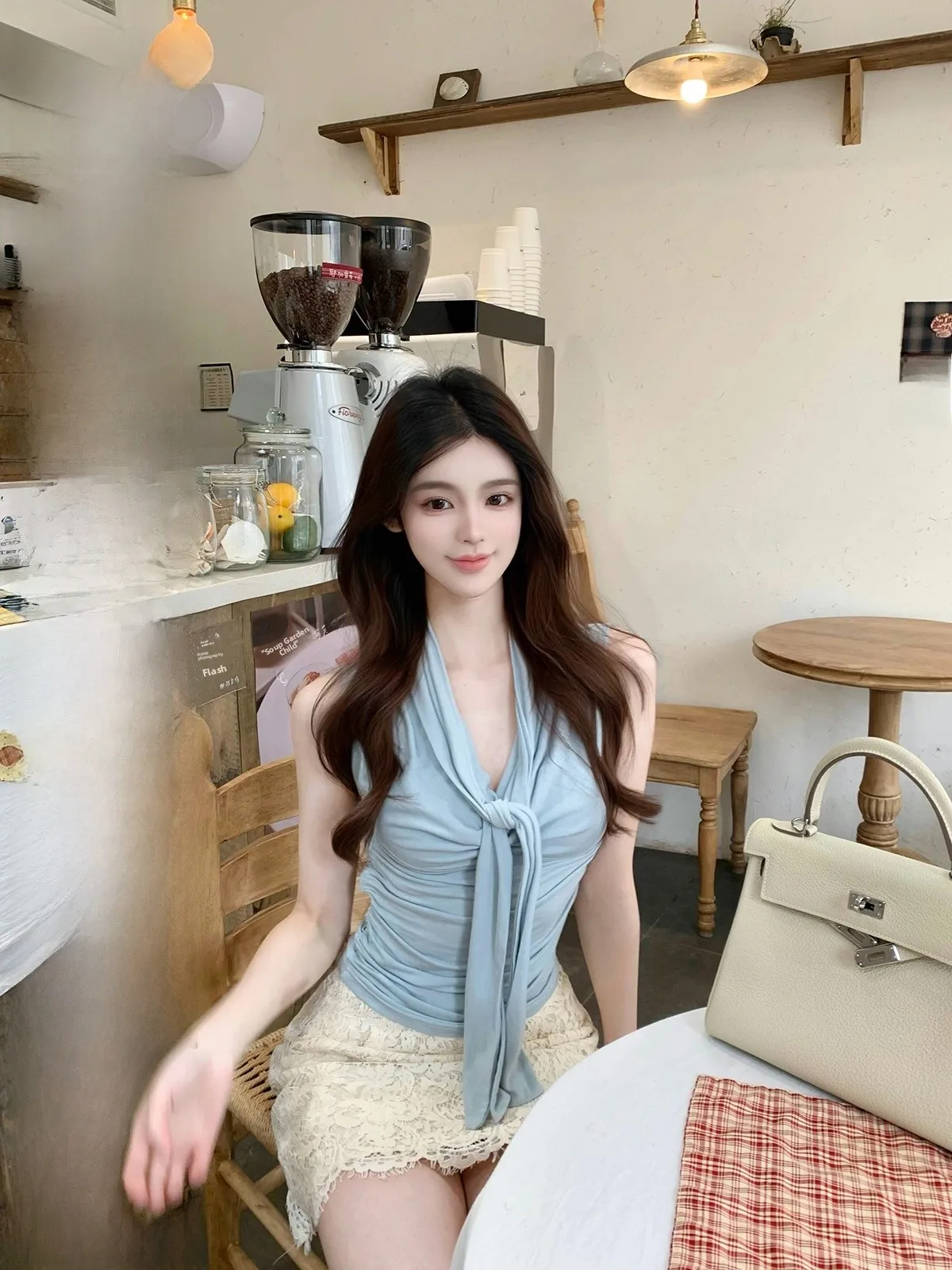 Hotdog Very Spicy【Вишневый цветок Весна】Женский нежный корейский жилет с завязками, мягкий универсальный модный топ на бретелях Svel
Hotdog Very Spicy【Вишневый цветок Весна】Женский нежный корейский жилет с завязками, мягкий универсальный модный топ на бретелях Svel