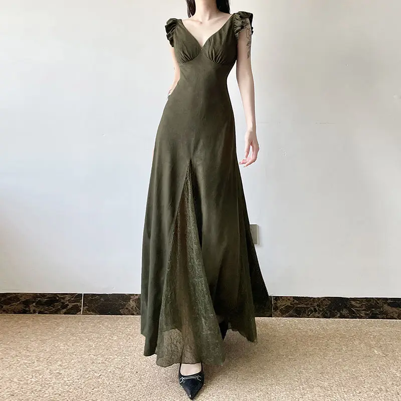 French Retro Lace Spliced Backless Girl Summer 2024 New V-neck Folds Lace Fashion Solid Color Slim All-match Casual Dresses
French Retro Lace Spliced Backless Girl Summer 2024 New V-neck Folds Lace Fashion Solid Color Slim All-match Casual Dresses
