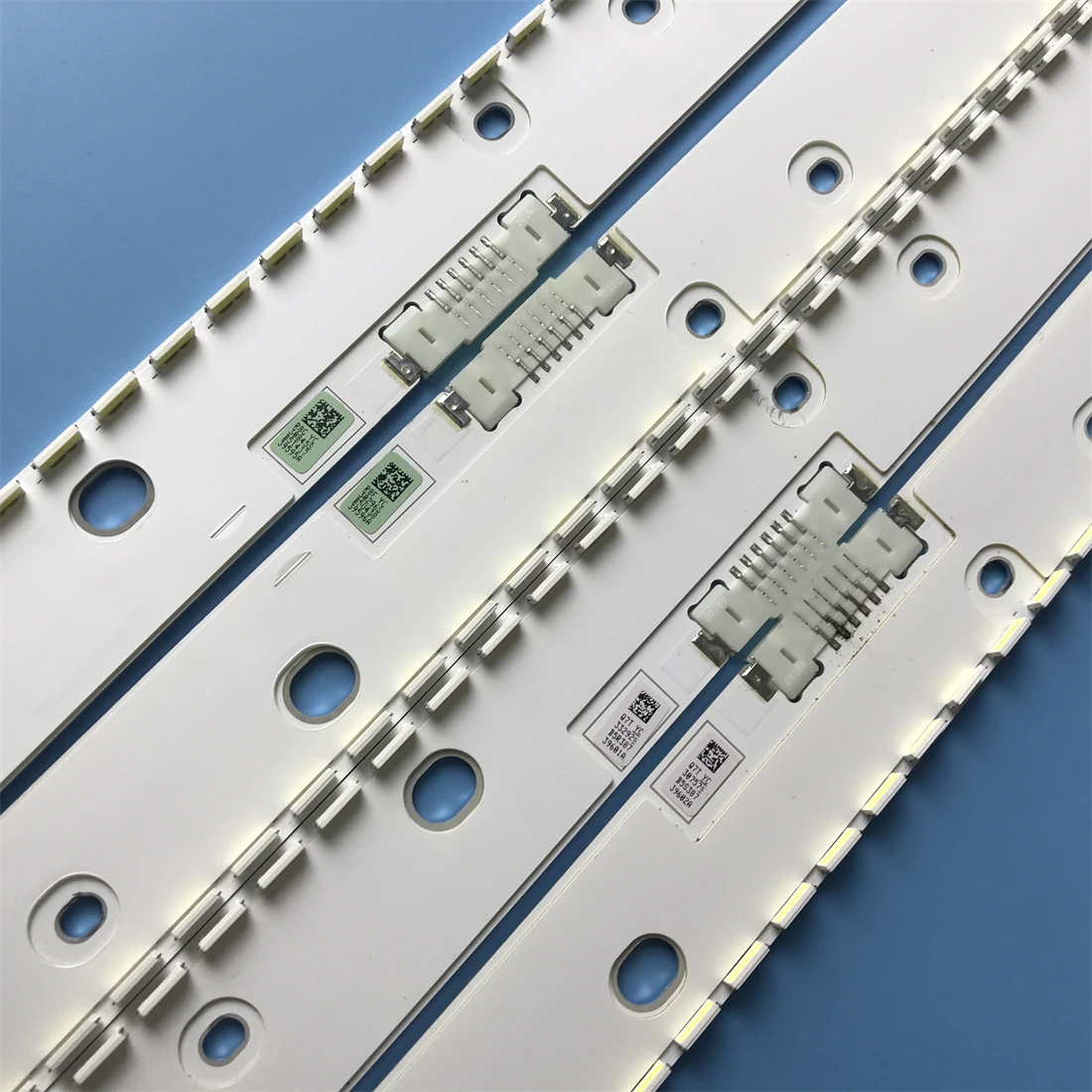 LED Backlight strip For BN96-39595A 39596A UE55KU6400 UN55KU7000 S_KU6.4/6.5K_55_SFL70 R66 L66 UN55KU750D V6ER_550SMA_LED66_R2
LED Backlight strip For BN96-39595A 39596A UE55KU6400 UN55KU7000 S_KU6.4/6.5K_55_SFL70 R66 L66 UN55KU750D V6ER_550SMA_LED66_R2