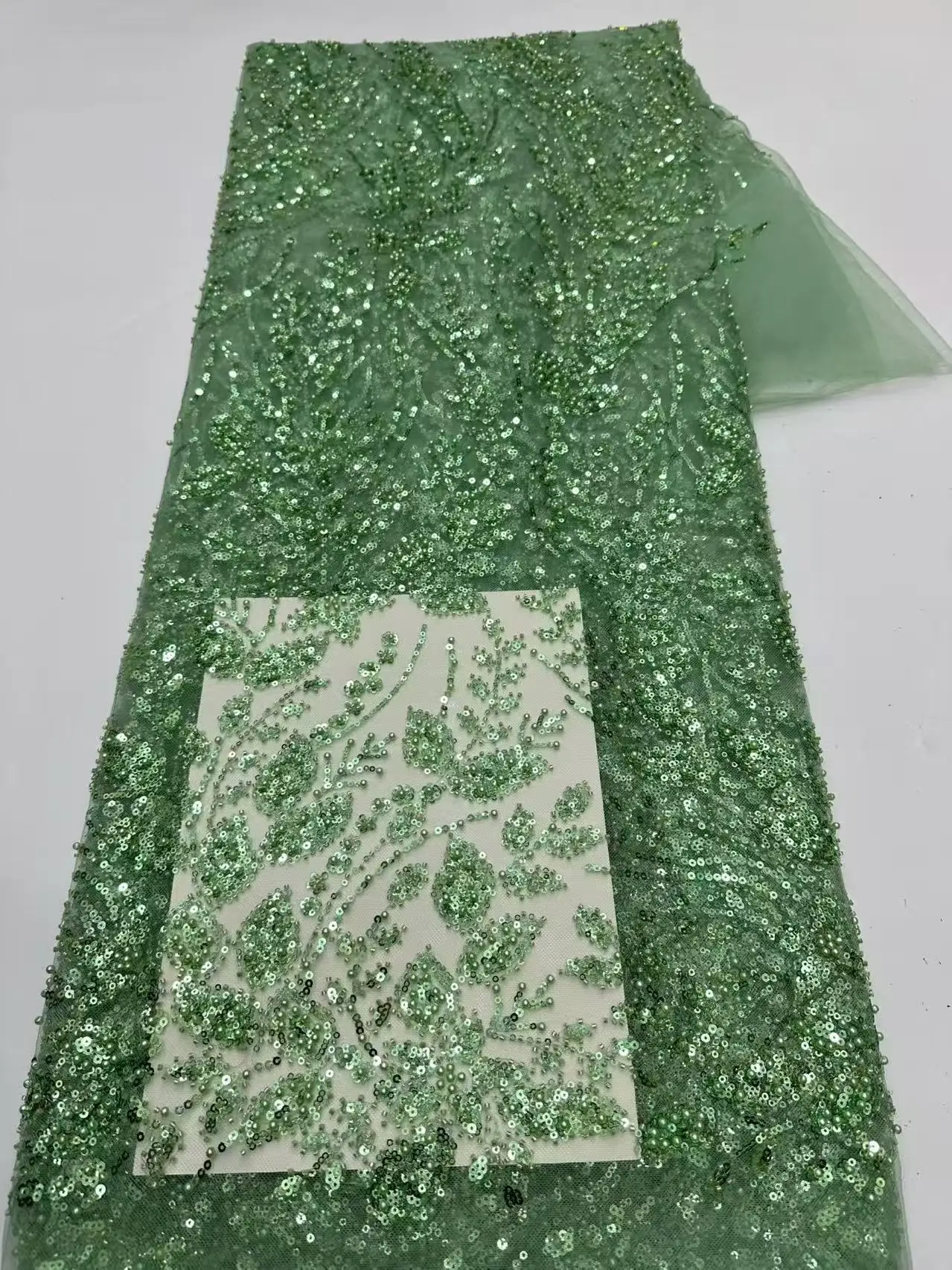 luxury african fabrics 5 meters Heavy Beaded Lace Fabric French Bridal Sequins Nigerian Tulle Lace for Dress Making
luxury african fabrics 5 meters Heavy Beaded Lace Fabric French Bridal Sequins Nigerian Tulle Lace for Dress Making