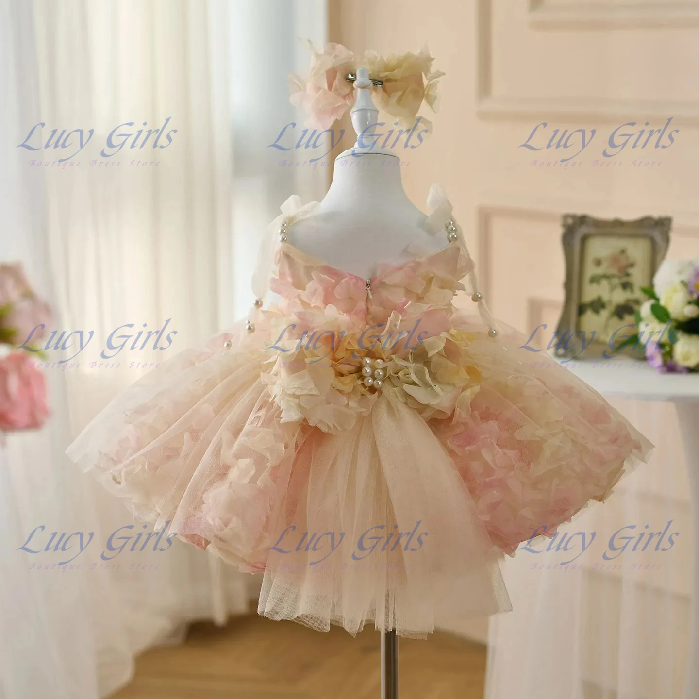 Прекрасные качественные шалфейно-зеленые или розовые платья с цветочным узором для девочек с жемчугом для маленьких детей на свадьбу, праздничное платье на первый день рождения
Прекрасные качественные шалфейно-зеленые или розовые платья с цветочным узором для девочек с жемчугом для маленьких детей на свадьбу, праздничное платье на первый день рождения