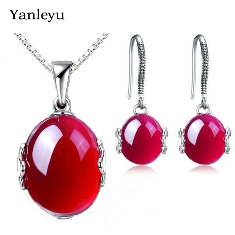 Yanleyu Luxury Vintage Imitated Ruby Wedding Party Jewelry Sets for Women 925 Silver Color Pendant Necklace Drop Earrings PS002
Yanleyu Luxury Vintage Imitated Ruby Wedding Party Jewelry Sets for Women 925 Silver Color Pendant Necklace Drop Earrings PS002