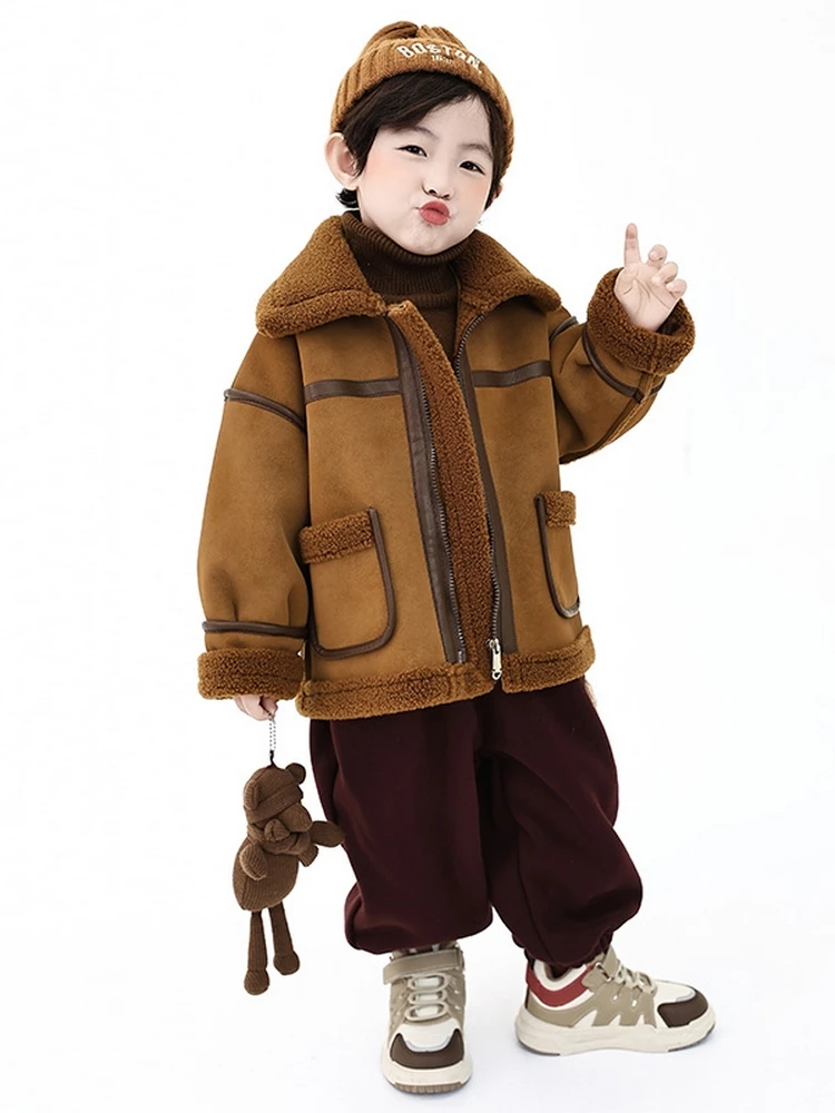 Thiened Faux Fur Jaet for Boys Children's Faionable Korean Sle Winter Coat with Fce Warm Long Sve Zipper Closure
Thiened Faux Fur Jaet for Boys Children's Faionable Korean Sle Winter Coat with Fce Warm Long Sve Zipper Closure