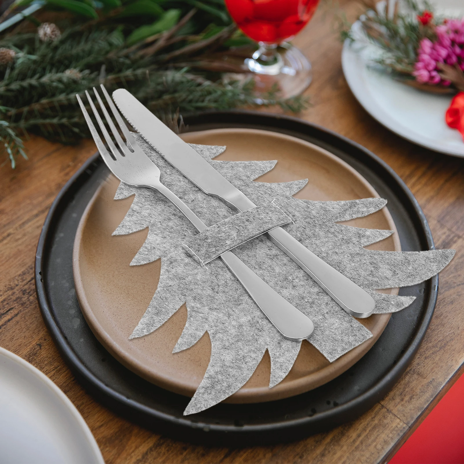 4Pcs Xmas Tree Cutlery Holders Non-Woven Fabric Tableware Bags Christmas Party Table Decorations Fork Cutter Covers
4Pcs Xmas Tree Cutlery Holders Non-Woven Fabric Tableware Bags Christmas Party Table Decorations Fork Cutter Covers