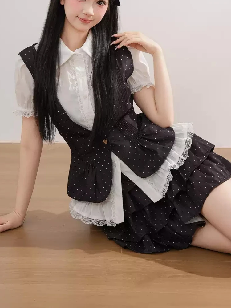 Japanese Vintage Gothic Y2k Kawaii 3 Piece Set Women Sweet Lolita Tops + Black Vest + Mini Skirt Harajuku Casual Fashion Outfits
Japanese Vintage Gothic Y2k Kawaii 3 Piece Set Women Sweet Lolita Tops + Black Vest + Mini Skirt Harajuku Casual Fashion Outfits