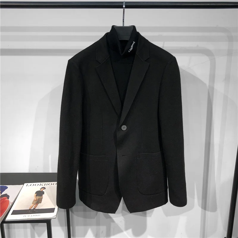 Italian Sle Knitted Slim Fit Men's Casual Suit Jaet Thiened Elastic Pure Color Autumn Winter Faion Ci Life Long Sve
Italian Sle Knitted Slim Fit Men's Casual Suit Jaet Thiened Elastic Pure Color Autumn Winter Faion Ci Life Long Sve