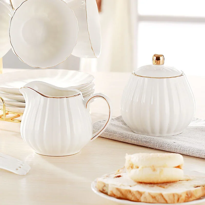 White Ceramics Sugar Bowl And Milk Jug Set European Luxury Coffeeware Coffee Making Accessories Tools Candy Jars Spice Container
White Ceramics Sugar Bowl And Milk Jug Set European Luxury Coffeeware Coffee Making Accessories Tools Candy Jars Spice Container