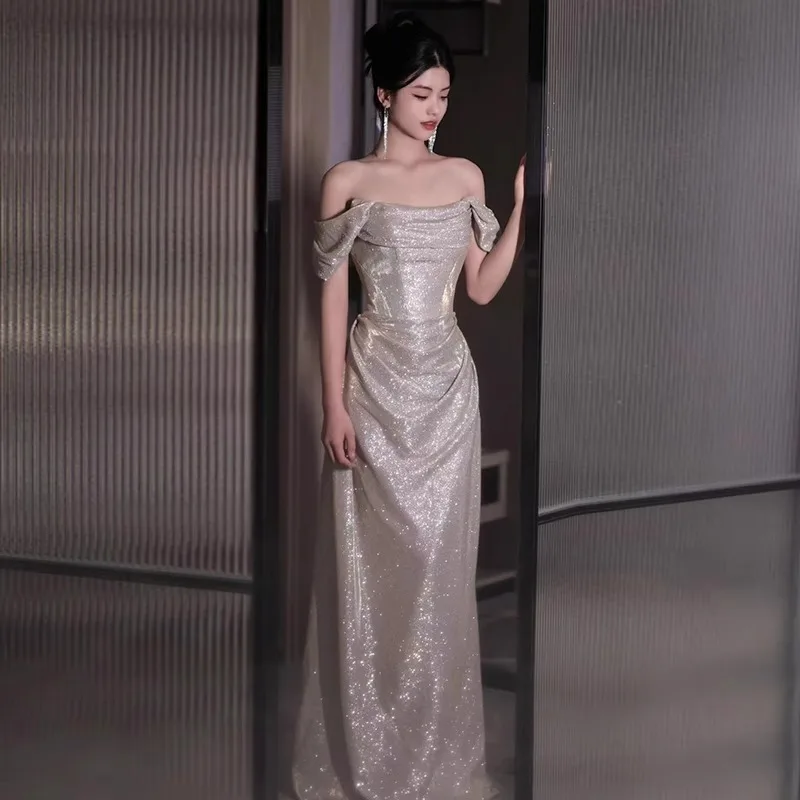 2025 New Women's One Shoulder Dress Evening Dress Fashion Engagement Banquet Host High Quality Luxury Bridal Toast Dress
2025 New Women's One Shoulder Dress Evening Dress Fashion Engagement Banquet Host High Quality Luxury Bridal Toast Dress