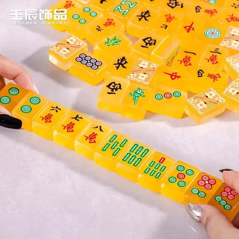 136pcs Sanrio Hello Kitty Mahjong Set Kuromi Pochacco Luminous Cartoon Mini Mahjong Board Game Resin Craft DIY Decor Creative
136pcs Sanrio Hello Kitty Mahjong Set Kuromi Pochacco Luminous Cartoon Mini Mahjong Board Game Resin Craft DIY Decor Creative
