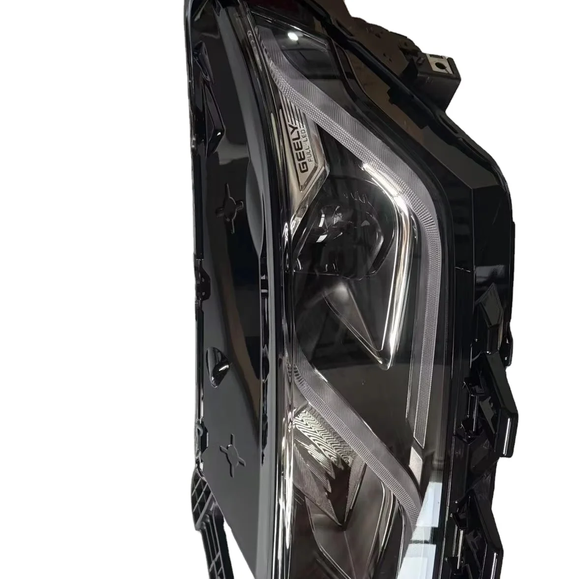 Geely Coolray Auto Parts Left Front Combination Lamp 7051043200 / 8891669122 
Geely Coolray Auto Parts Left Front Combination Lamp 7051043200 / 8891669122