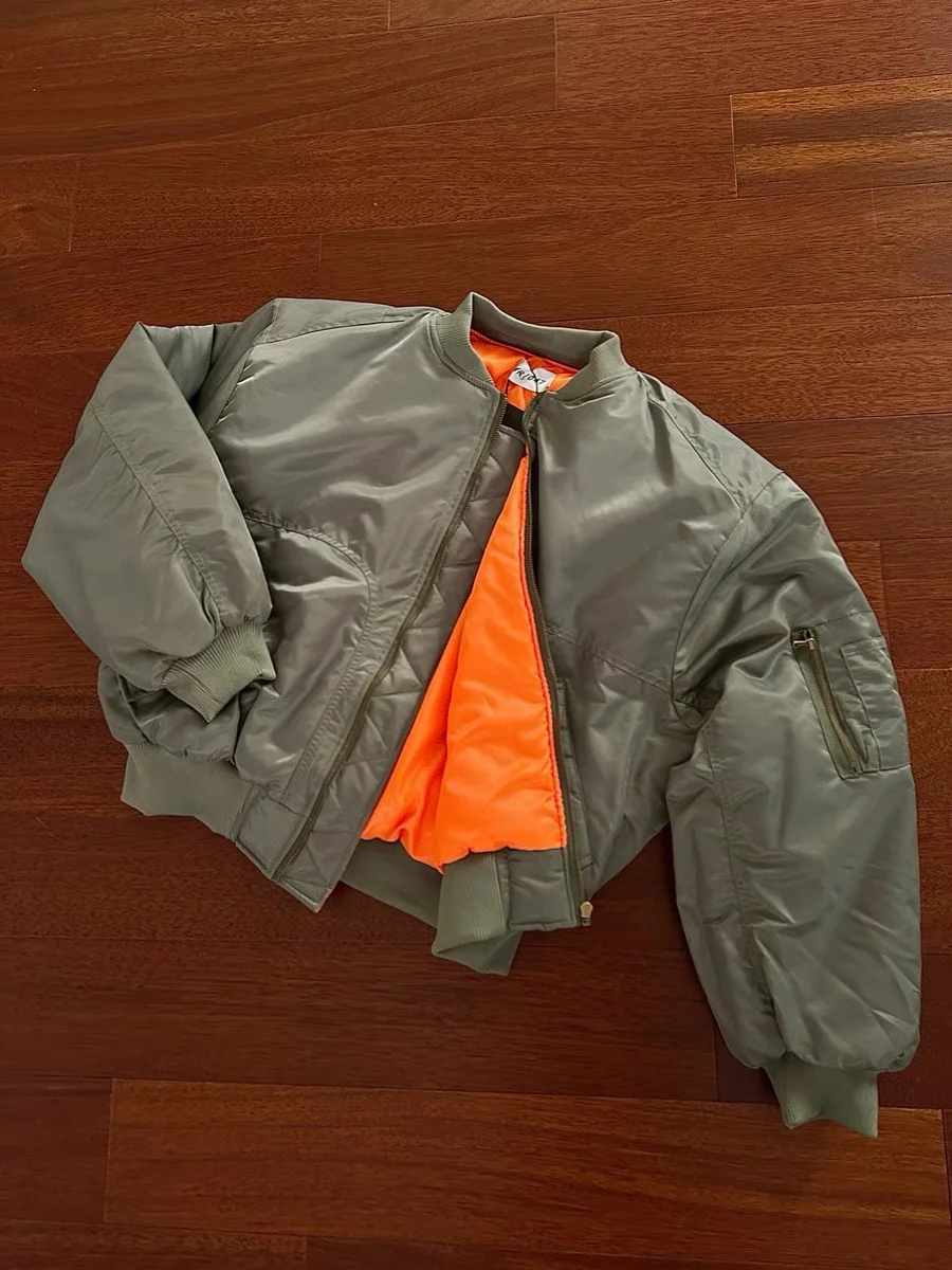 Американская ретро ort Wide MA Деконструированная летная куртка из хлопка с защитой от футболки Верхняя одежда Модное осенне-зимнее пальто
Американская ретро ort Wide MA Деконструированная летная куртка из хлопка с защитой от футболки Верхняя одежда Модное осенне-зимнее пальто