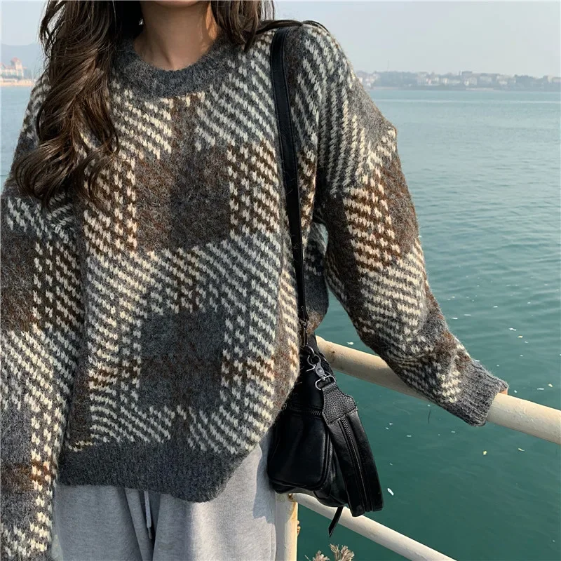 2 Color Women Autumn Vintage O-neck Plaid Thick Pullovers Winter Female Fashion Vintage Long Sleeve Knitted Casual Loose Tops
2 Color Women Autumn Vintage O-neck Plaid Thick Pullovers Winter Female Fashion Vintage Long Sleeve Knitted Casual Loose Tops