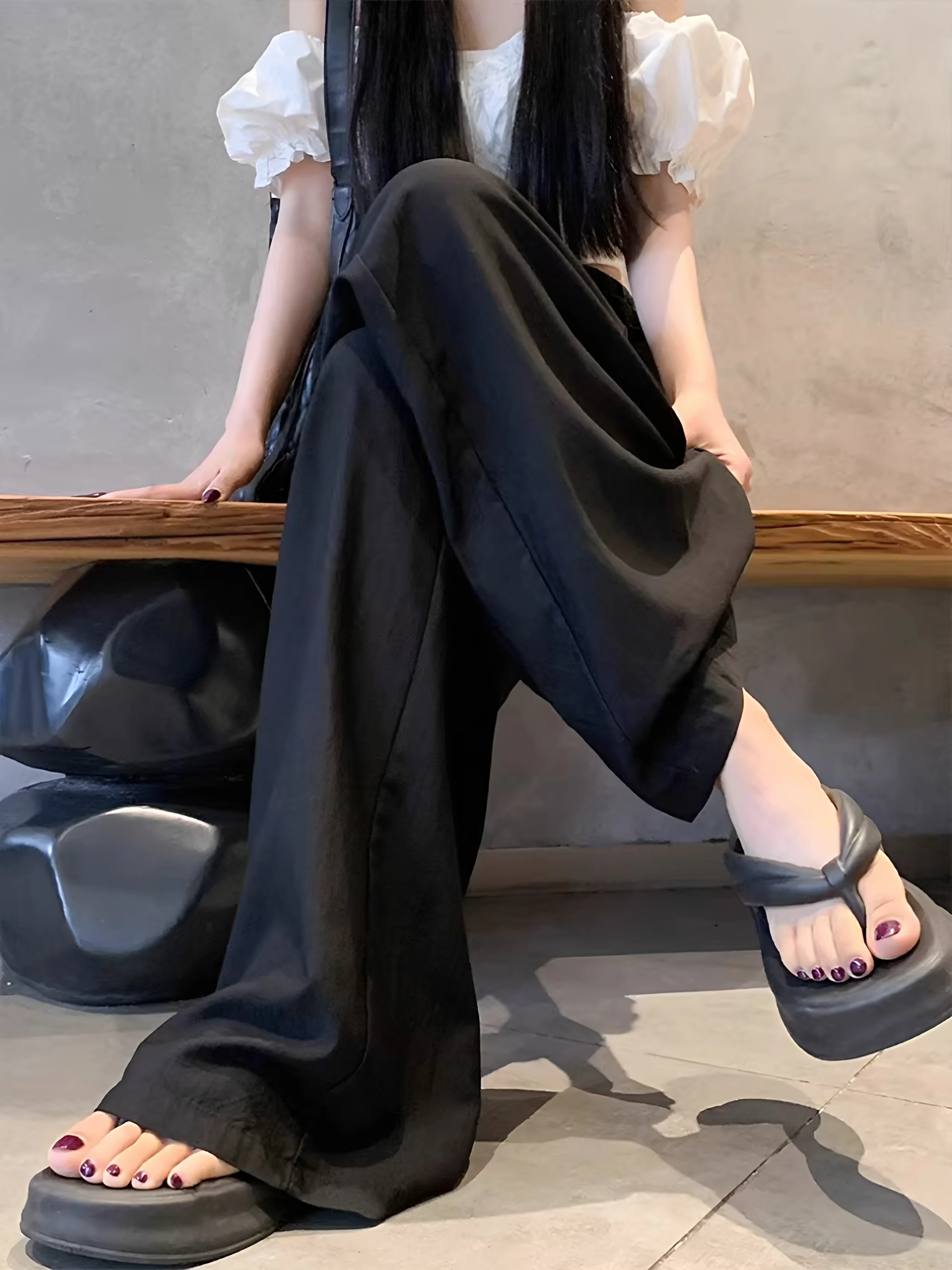 Ice Silk Sembach Wide Leg Pants Women Summer Thin Drape Large Size Lazy Style Cool Casual Pants High Waist Loose Fit Straight...
Ice Silk Sembach Wide Leg Pants Women Summer Thin Drape Large Size Lazy Style Cool Casual Pants High Waist Loose Fit Straight...