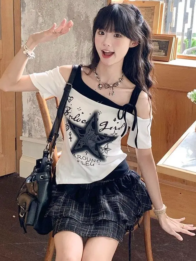 NONSAR Fashion Vintage Star Graffiti Off-Shoulder Short-Sleeved T-Shirt for Women 2025 New Spicy Girl Slim Irregular Y2k Top
NONSAR Fashion Vintage Star Graffiti Off-Shoulder Short-Sleeved T-Shirt for Women 2025 New Spicy Girl Slim Irregular Y2k Top