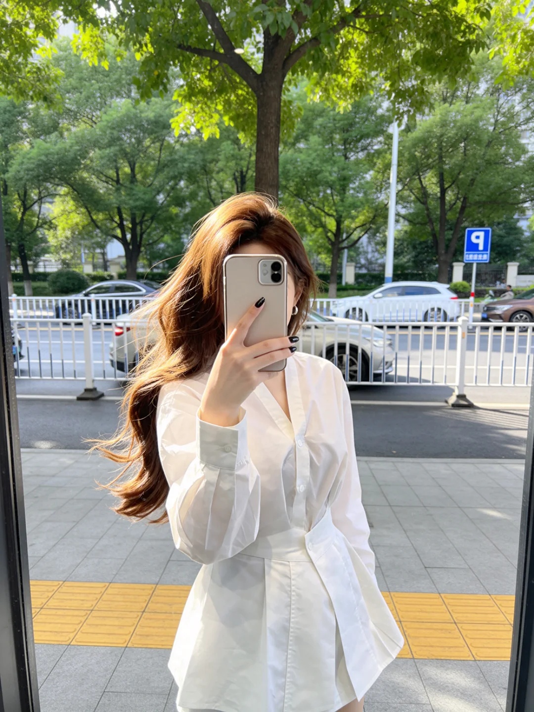Elegant White Shirt Women's Spring Fashion Slim Fit High Waist Design Anti-Aging Advanced Feeling French Style Long Sleeve V-...
Elegant White Shirt Women's Spring Fashion Slim Fit High Waist Design Anti-Aging Advanced Feeling French Style Long Sleeve V-...