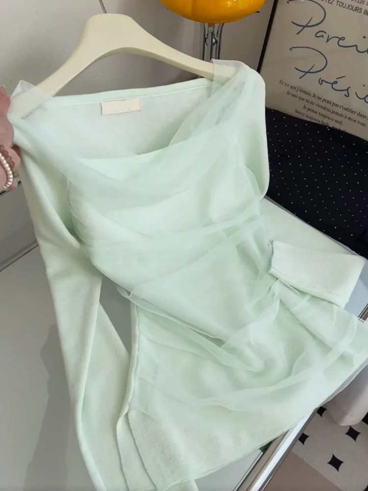 Delicate Green Lace T-Shirt Women's Elegant Slimming Beautiful Top Self-kept Style Korean Version Straight Cut Long Sleeve
Delicate Green Lace T-Shirt Women's Elegant Slimming Beautiful Top Self-kept Style Korean Version Straight Cut Long Sleeve
