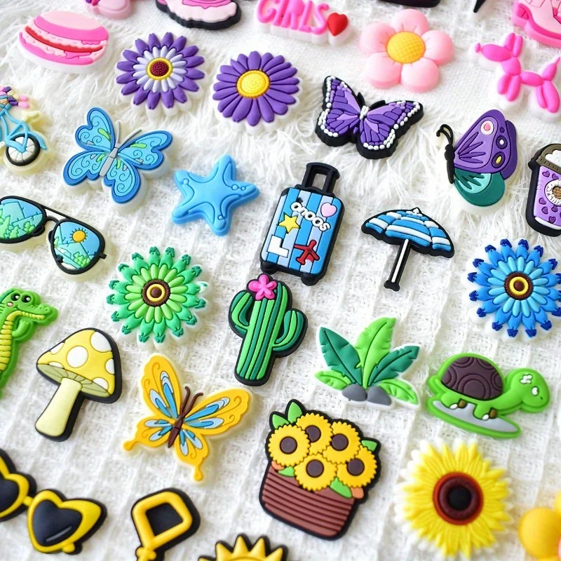 100pcs/set Non Repetitive Silicone Cartoon Shoes Charms Decorative Beads-DIY Hole Shoes Shoe Flower, Color Series Removable Deco
100pcs/set Non Repetitive Silicone Cartoon Shoes Charms Decorative Beads-DIY Hole Shoes Shoe Flower, Color Series Removable Deco