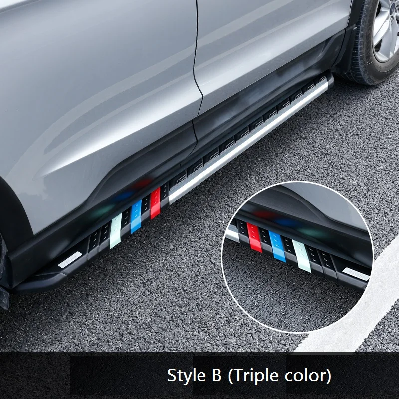 Алюминиевые боковые ступеньки премиум-класса — внедорожник Corolla Cross 2022.
Алюминиевые боковые ступеньки премиум-класса — внедорожник Corolla Cross 2022.