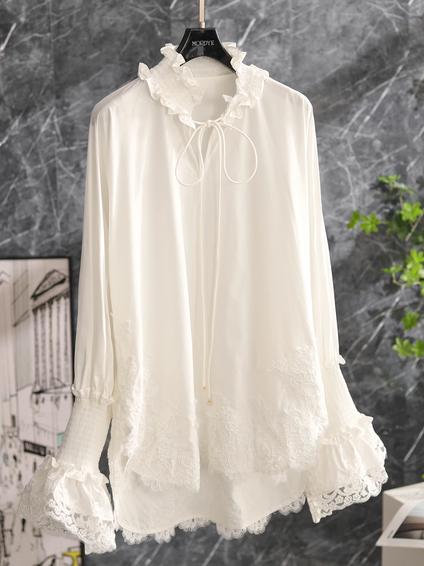 Ele Lace Bell Sve irt with Bow Detail Wooden Flower Bud Collar Heavy Embroidery Original Design Loose Fit Women...
Ele Lace Bell Sve irt with Bow Detail Wooden Flower Bud Collar Heavy Embroidery Original Design Loose Fit Women...