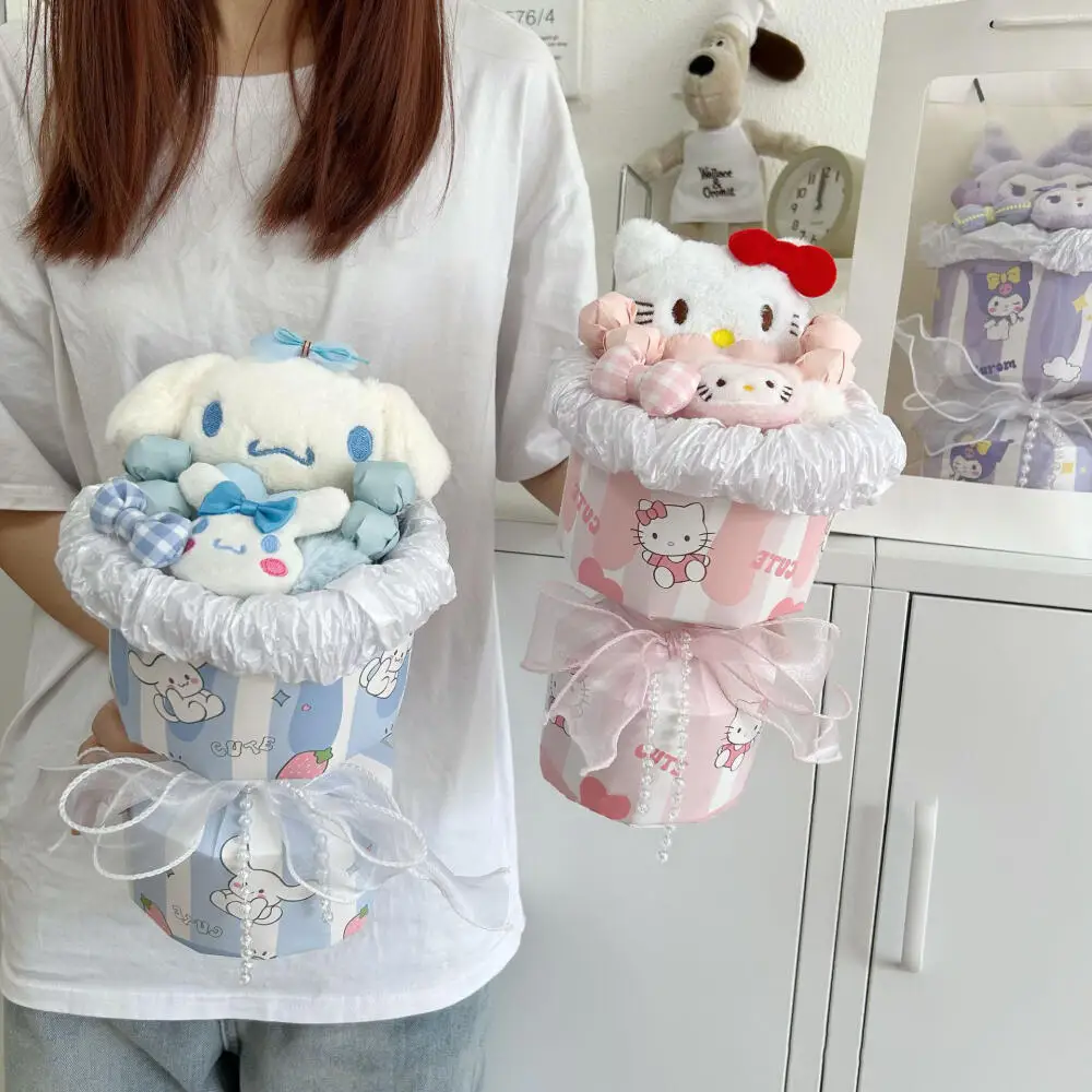 Мультяшный букет из плюшевых кукол Hello Kitty, Cinnamoroll, Kuromi Sanrioed: Аниме-букет в стиле каваи, милый плюшевый декор, лампа, подарок для девочек на праздник
Мультяшный букет из плюшевых кукол Hello Kitty, Cinnamoroll, Kuromi Sanrioed: Аниме-букет в стиле каваи, милый плюшевый декор, лампа, подарок для девочек на праздник
