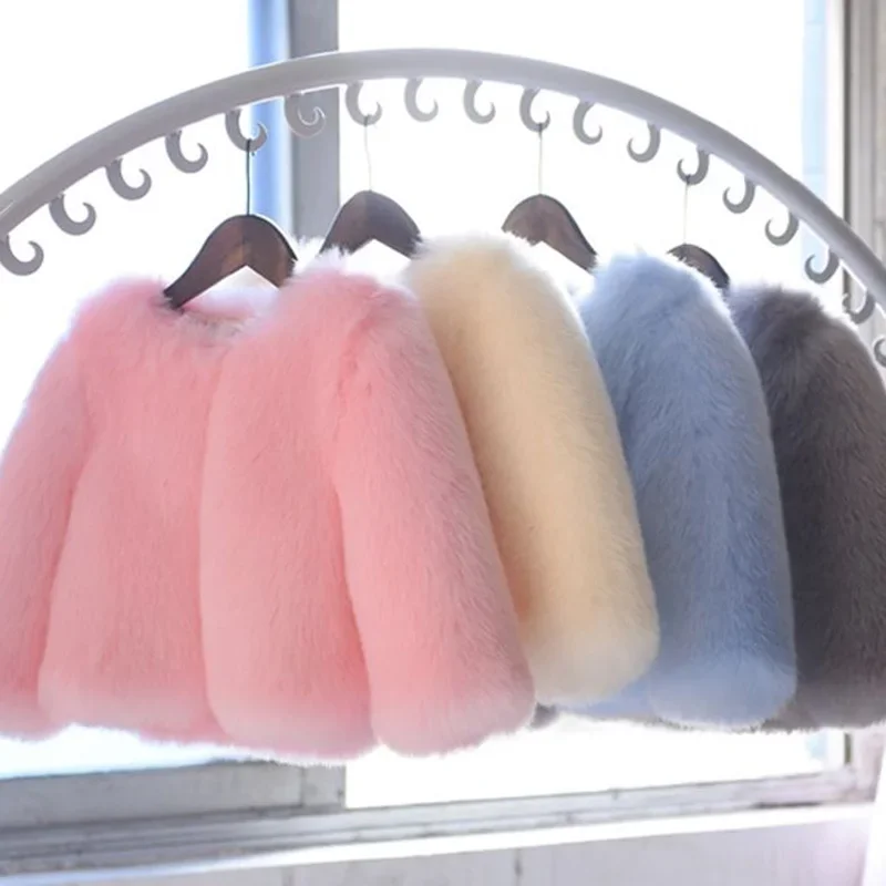 Girl's Fashion Faux Fur Coat Super Hot Autumn Winter Children Short Fake Fox Fur Fluffy Jacket Kids Princess Clothes
Girl's Fashion Faux Fur Coat Super Hot Autumn Winter Children Short Fake Fox Fur Fluffy Jacket Kids Princess Clothes