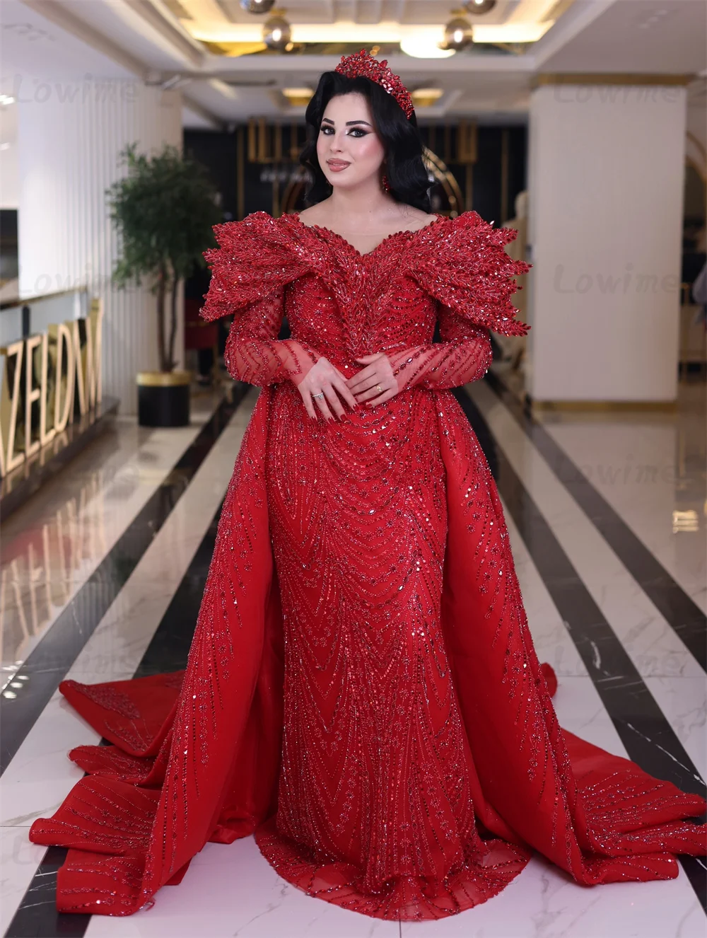 Luxurious Red Long Sleeves Party Dress For Weddings Customized Evening Gowns With Overskirt Dubai Bride Engagement Prom Dresses
Luxurious Red Long Sleeves Party Dress For Weddings Customized Evening Gowns With Overskirt Dubai Bride Engagement Prom Dresses