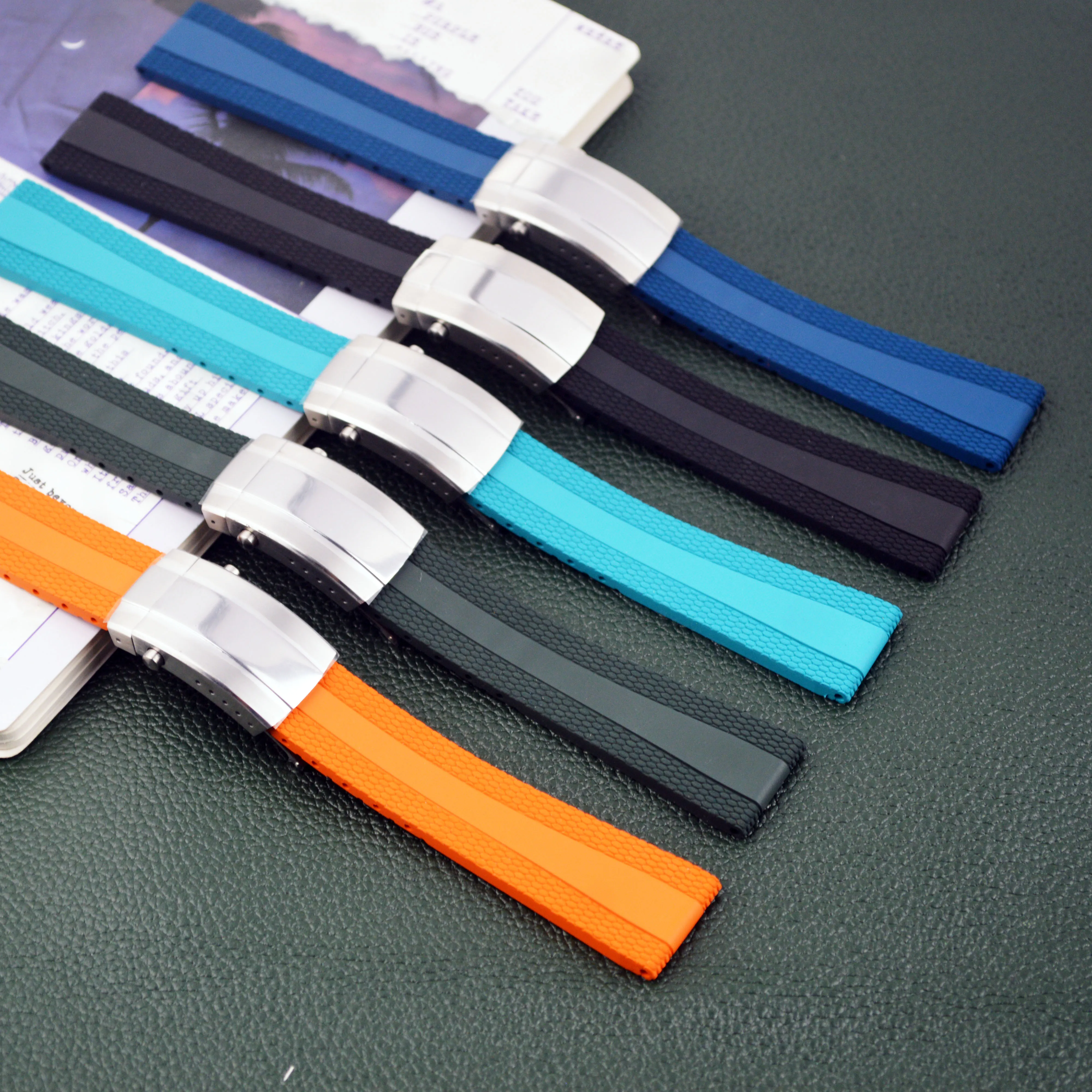 Fluororubber Watch Strap for SUPEROCEAN 22mm Watch Band Rubber Watch Band Stainless Steel Buckle Mod Watch Bracelet
Fluororubber Watch Strap for SUPEROCEAN 22mm Watch Band Rubber Watch Band Stainless Steel Buckle Mod Watch Bracelet