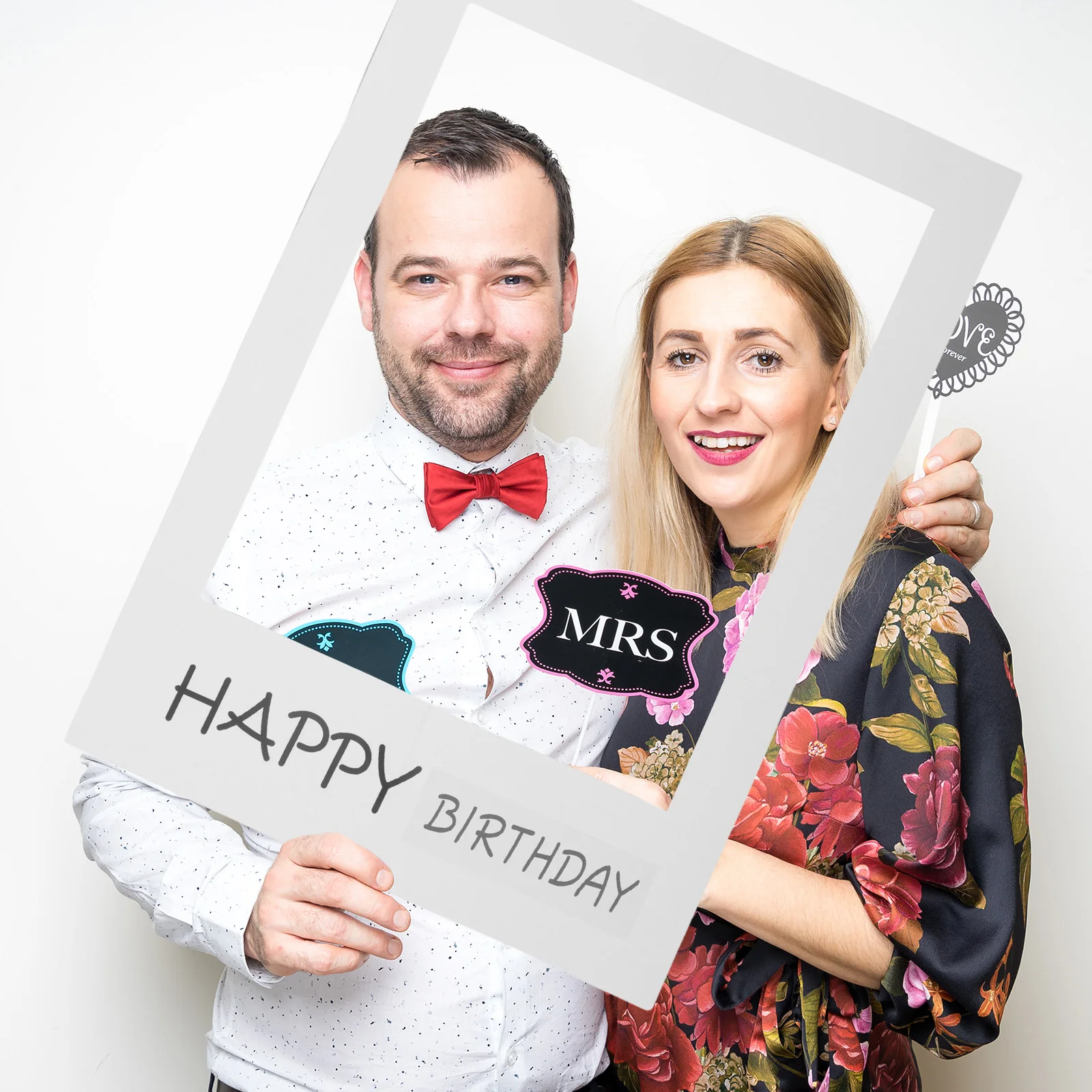 Compact Paper Photo Frame Lightweight Birthday Party Supplies Picture Cutouts Props Memorable Moment Families Friends
Compact Paper Photo Frame Lightweight Birthday Party Supplies Picture Cutouts Props Memorable Moment Families Friends