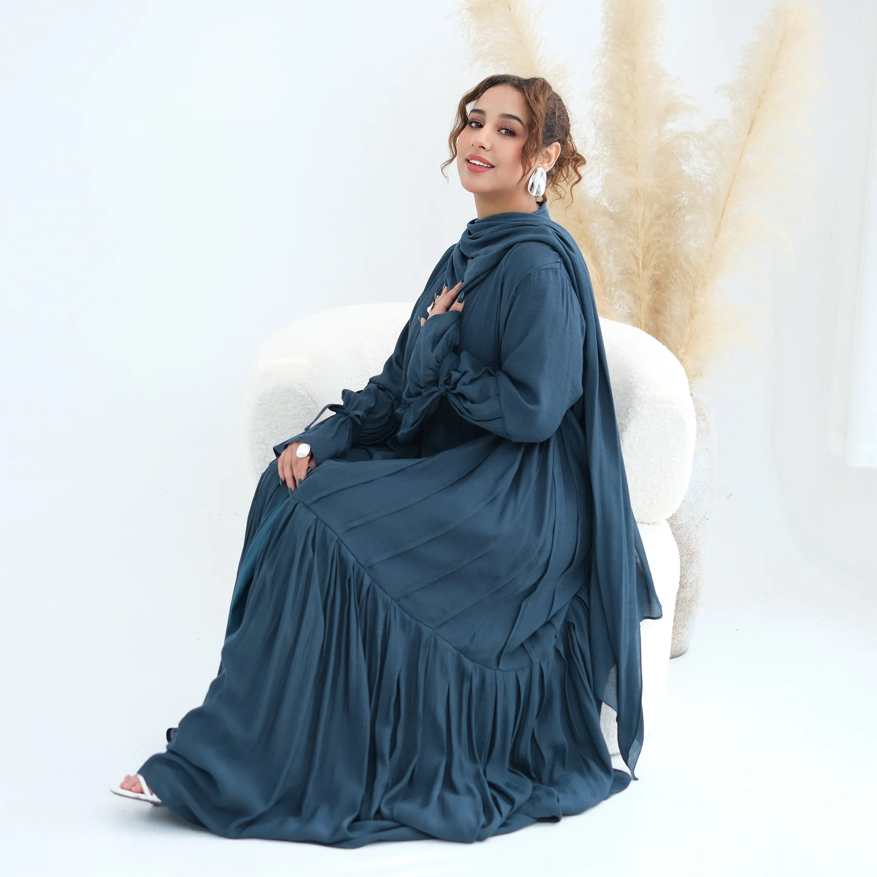 Dubai Middle East Headscarf Cardigan Dubai Abaya Women Muslim Hijab Dress Turkey Kaftan Eid Kebaya Caftan Femme Robe Kimono Gown
Dubai Middle East Headscarf Cardigan Dubai Abaya Women Muslim Hijab Dress Turkey Kaftan Eid Kebaya Caftan Femme Robe Kimono Gown