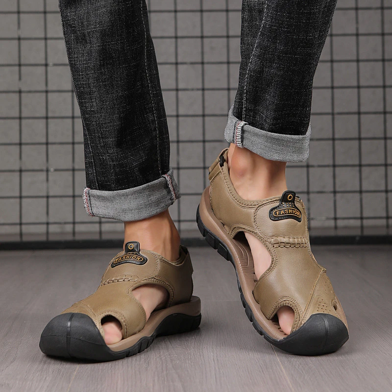 2025 Large-Size Leather Men's Shoes Summer Sandals Casual Outdoor Head Beach Shoes Comfortable Breathable Hollow Velcro Patch
2025 Large-Size Leather Men's Shoes Summer Sandals Casual Outdoor Head Beach Shoes Comfortable Breathable Hollow Velcro Patch