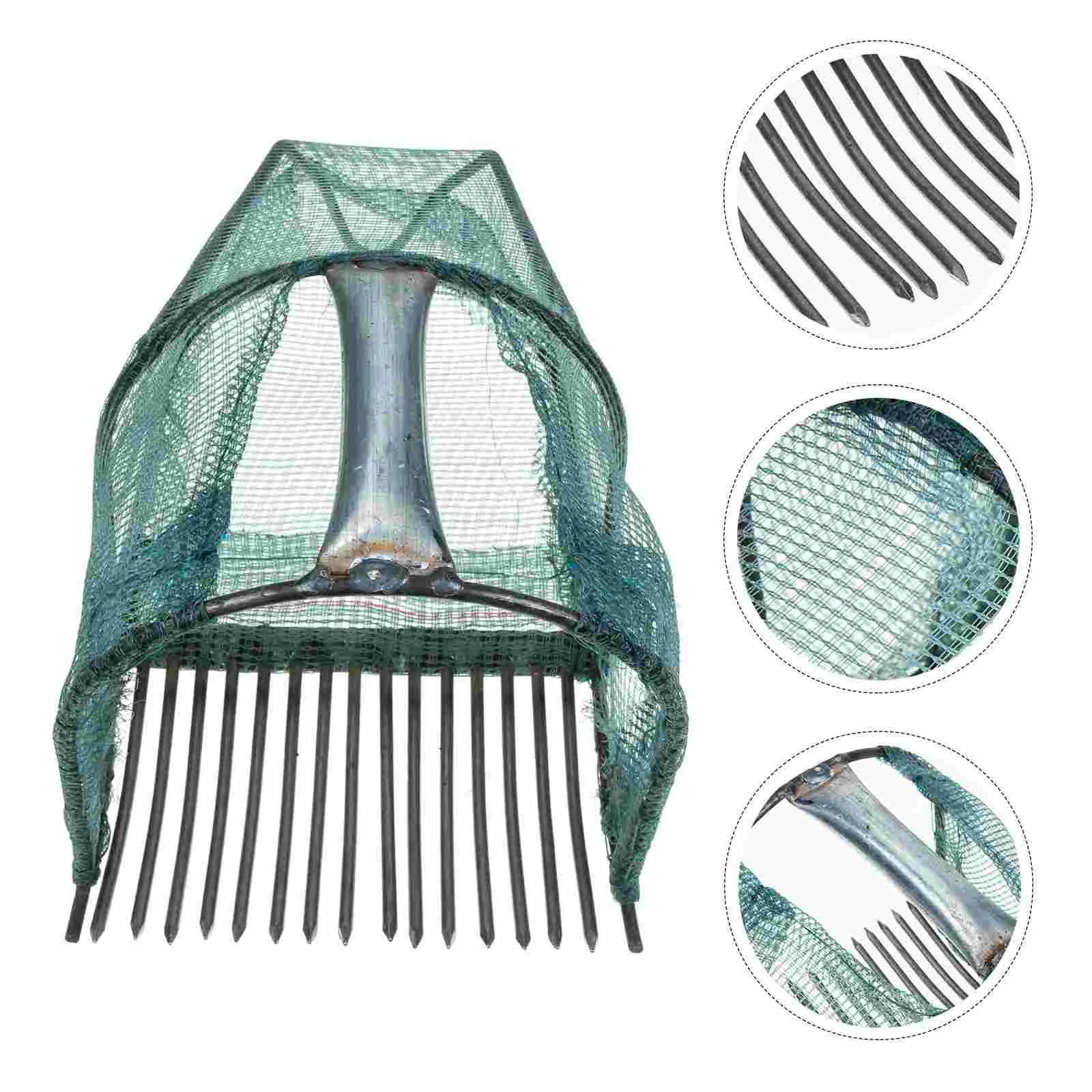 Portable Blueberry Berry Picker with Comb Portable Rake Fruit Collecting Scoop Garden Utensils Blueberry Collection Harvester
Portable Blueberry Berry Picker with Comb Portable Rake Fruit Collecting Scoop Garden Utensils Blueberry Collection Harvester