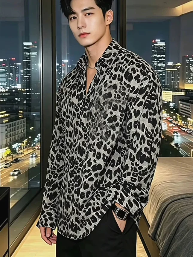American Retro Leopard Print Men's Shirt Ice Silk Loose Long Sleeve Sexy Print Casual Fashion Spring Autumn Winter Shirt
American Retro Leopard Print Men's Shirt Ice Silk Loose Long Sleeve Sexy Print Casual Fashion Spring Autumn Winter Shirt