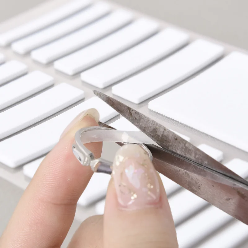 18 шт. прозрачное кольцо, внутренний размер, регулировка для больших колец, незаметное кольцо, фиксированный затягиватель, редуктор, наклейка с изменяемым размером
18 шт. прозрачное кольцо, внутренний размер, регулировка для больших колец, незаметное кольцо, фиксированный затягиватель, редуктор, наклейка с изменяемым размером