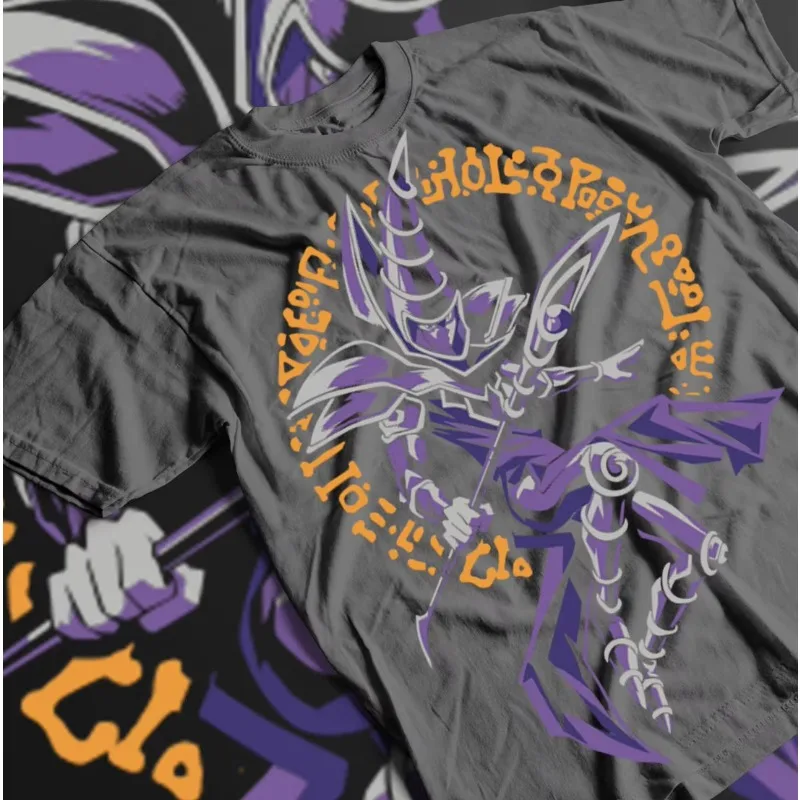 Трендовая летняя футболка для косплея Yugi Muto 2025, футболка Dark Magician, аниме YuGiOh, рубашка Yu Gi Oh Yami Atem, подарочная рубашка Pro Choice
Трендовая летняя футболка для косплея Yugi Muto 2025, футболка Dark Magician, аниме YuGiOh, рубашка Yu Gi Oh Yami Atem, подарочная рубашка Pro Choice