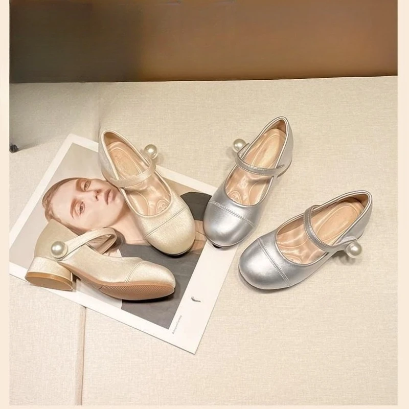 Little Girls School Mary Jane Shoes 2026 New Summer Kids Dress Shoes Soft Sole Simple Classic Party Wedding Barefoot Daily Wear
Little Girls School Mary Jane Shoes 2026 New Summer Kids Dress Shoes Soft Sole Simple Classic Party Wedding Barefoot Daily Wear