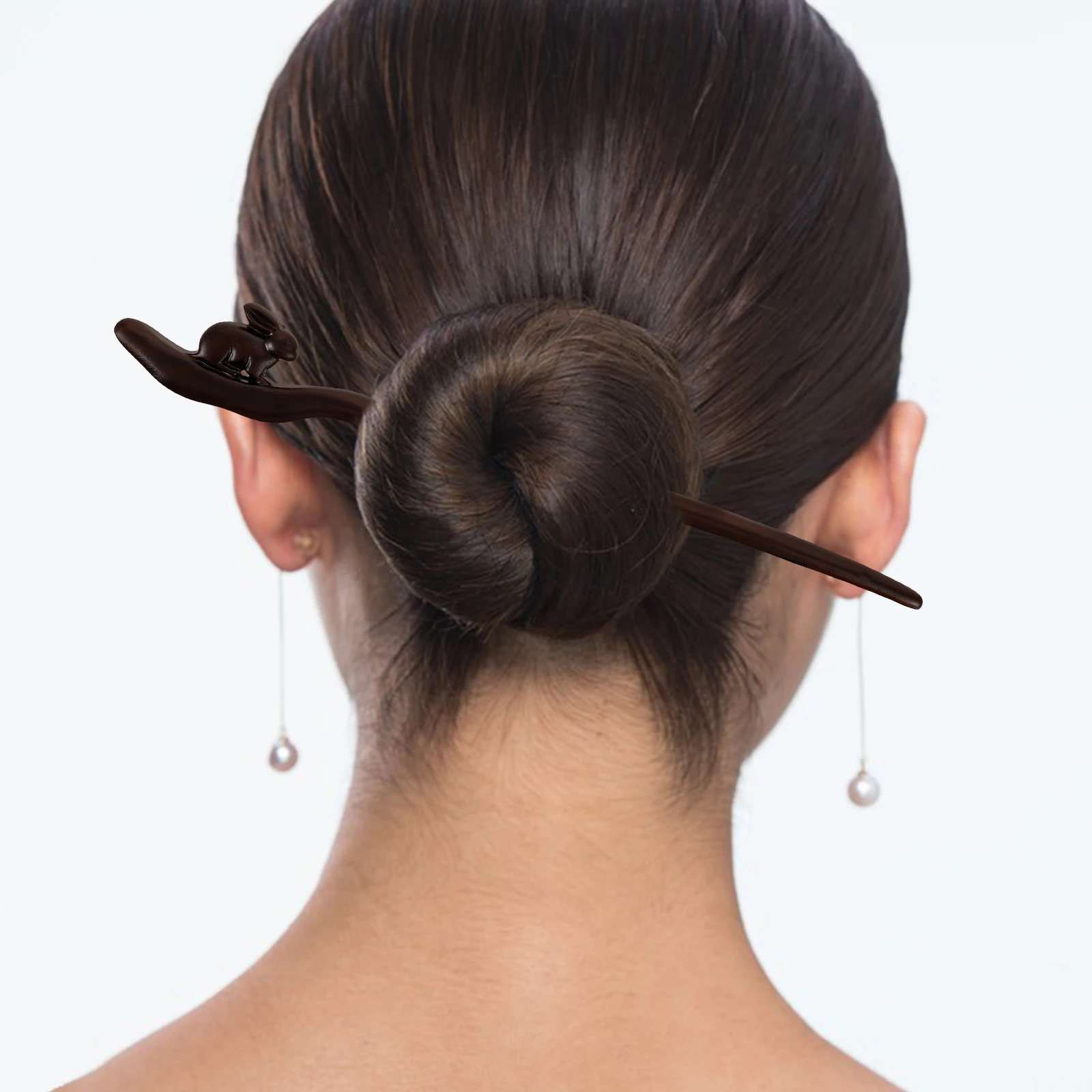 Китайская палочка для волос кролик деревянный винтажный стиль для длинных волос шиньон держатели для булочек фестиваль церемония косплей аксессуары ханьфу
Китайская палочка для волос кролик деревянный винтажный стиль для длинных волос шиньон держатели для булочек фестиваль церемония косплей аксессуары ханьфу