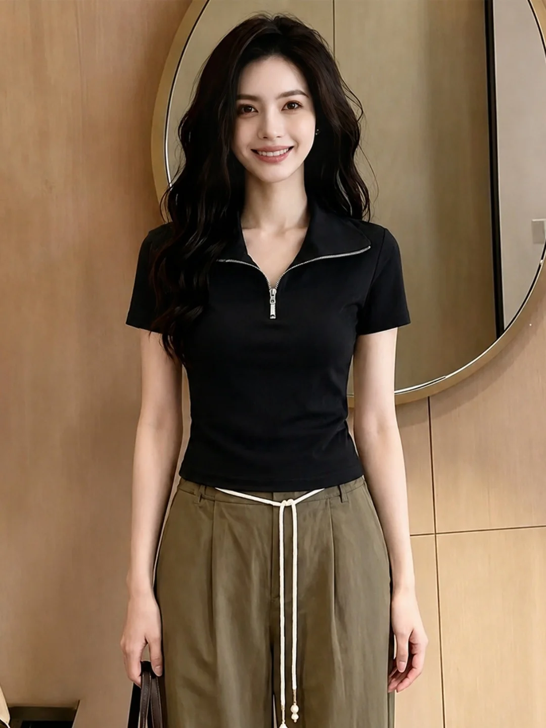 Slim Fit Neck Knitwear Short Sleeve Simple Stylish Commute Style Women's Top Summer 2026 Fashion Silk Blend Basic Shirt
Slim Fit Neck Knitwear Short Sleeve Simple Stylish Commute Style Women's Top Summer 2026 Fashion Silk Blend Basic Shirt