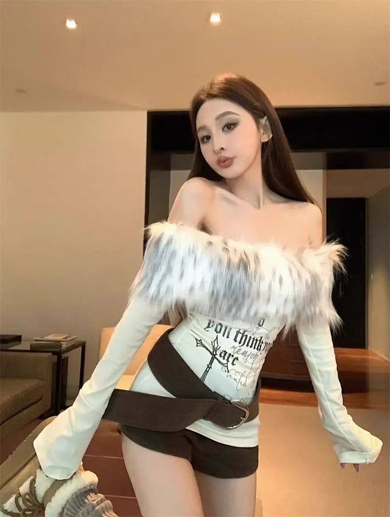 Gagarich Hot Girl New 2025 Chic One Shoulder Top Autumn Winter Hair Splicing Long Sleeve Printed T-shirt Bottom Ins Clothing
Gagarich Hot Girl New 2025 Chic One Shoulder Top Autumn Winter Hair Splicing Long Sleeve Printed T-shirt Bottom Ins Clothing