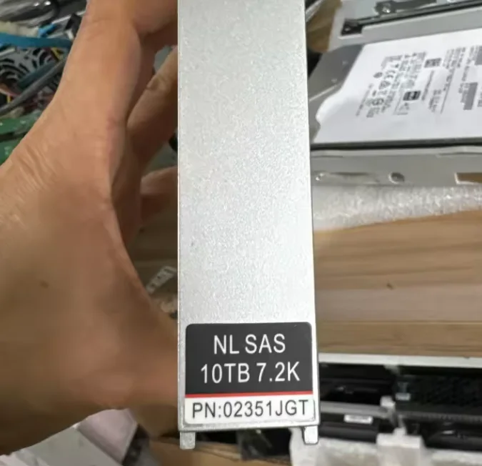 For 02351JGT 10T 7.2K SAS 3.5-inch high-density rack hard drive
For 02351JGT 10T 7.2K SAS 3.5-inch high-density rack hard drive